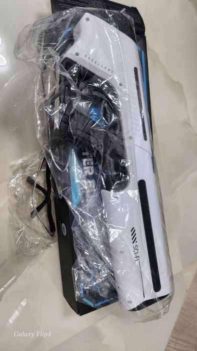 Акумуляторний водяний бластер