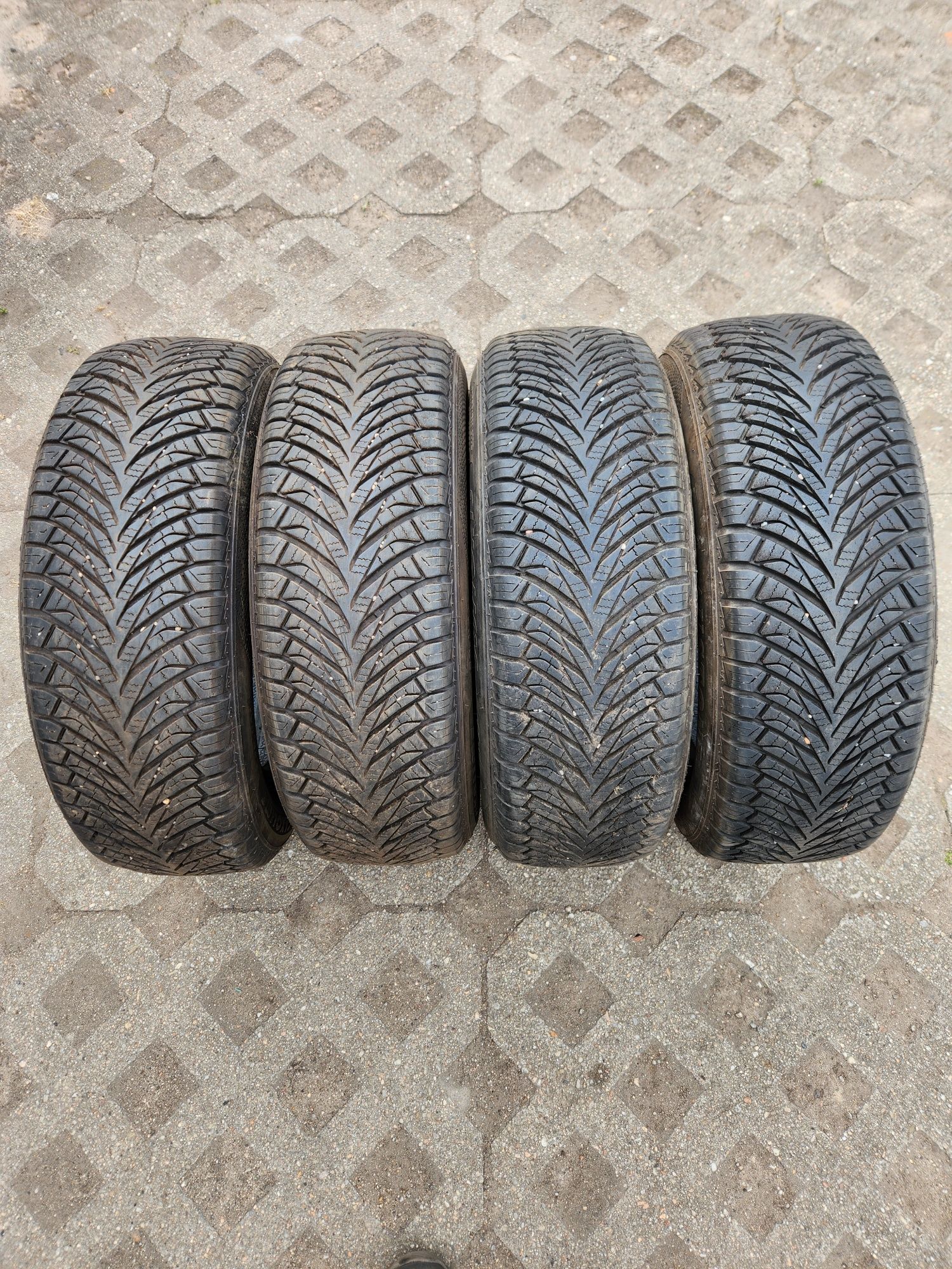 175/65r14 Austone Fixolime AllSeason komplet całoroczne