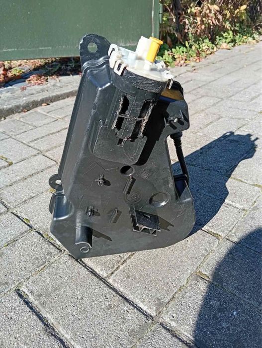 Бачок еоліс для пежо