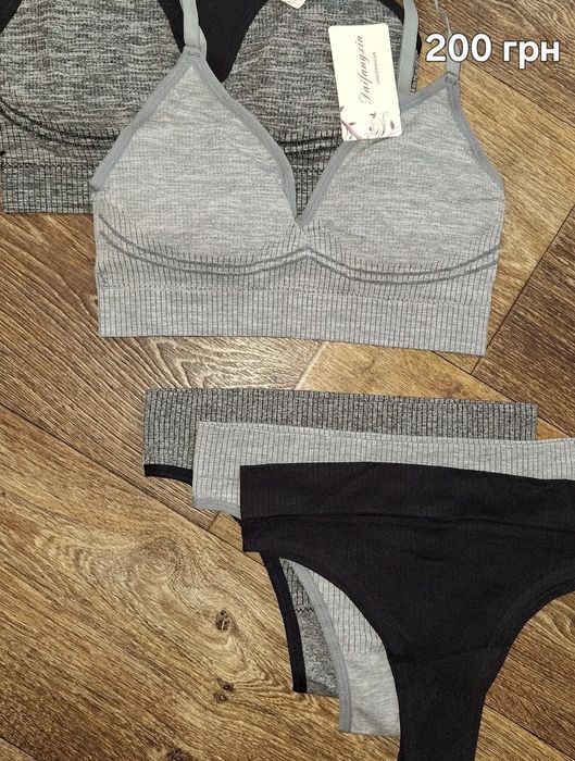 Жіноча білизна. Спортивна білизна. Спортивні комплекти, топи.