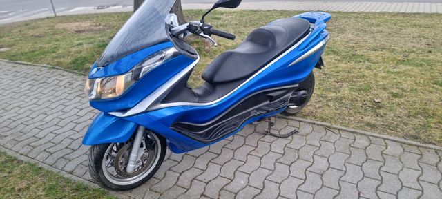 Piaggio x10 125cm