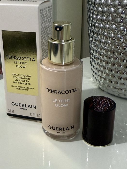 Guerlain terracotta le teint glow тональна основа