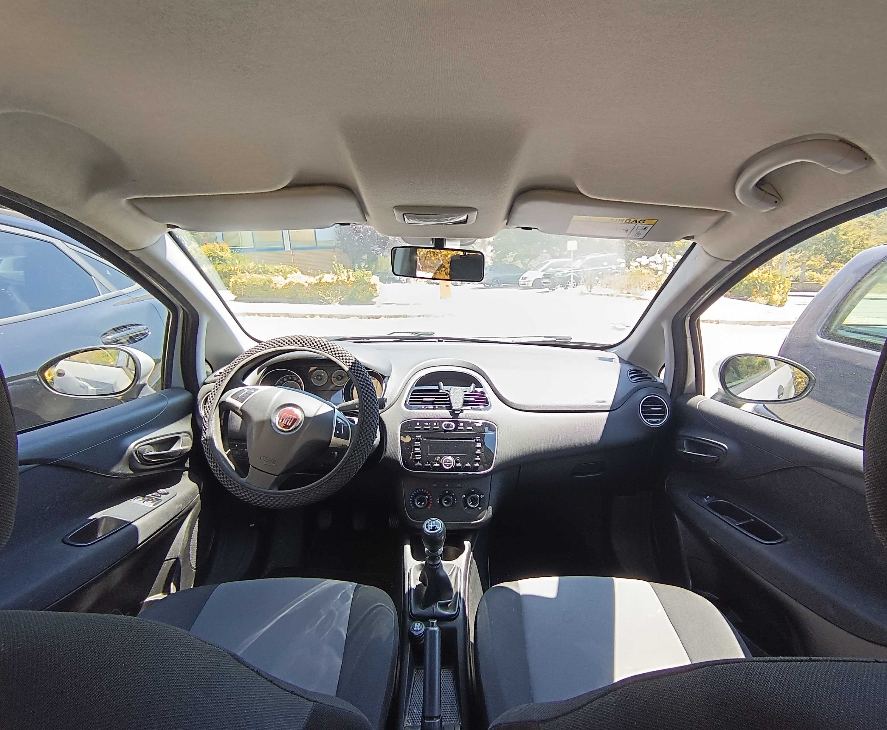 Fiat Punto 1.2 2018 S&S | 69 cv | 4 Portas | C/ Ar – Ótimo Estado!