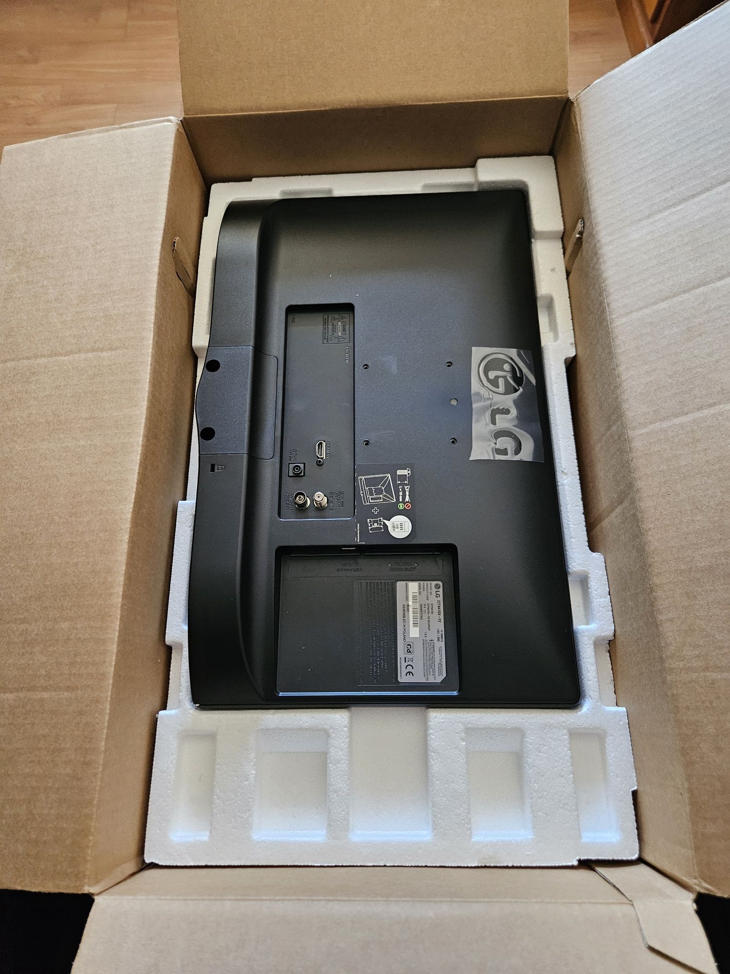 Tv lg led 22" Nova