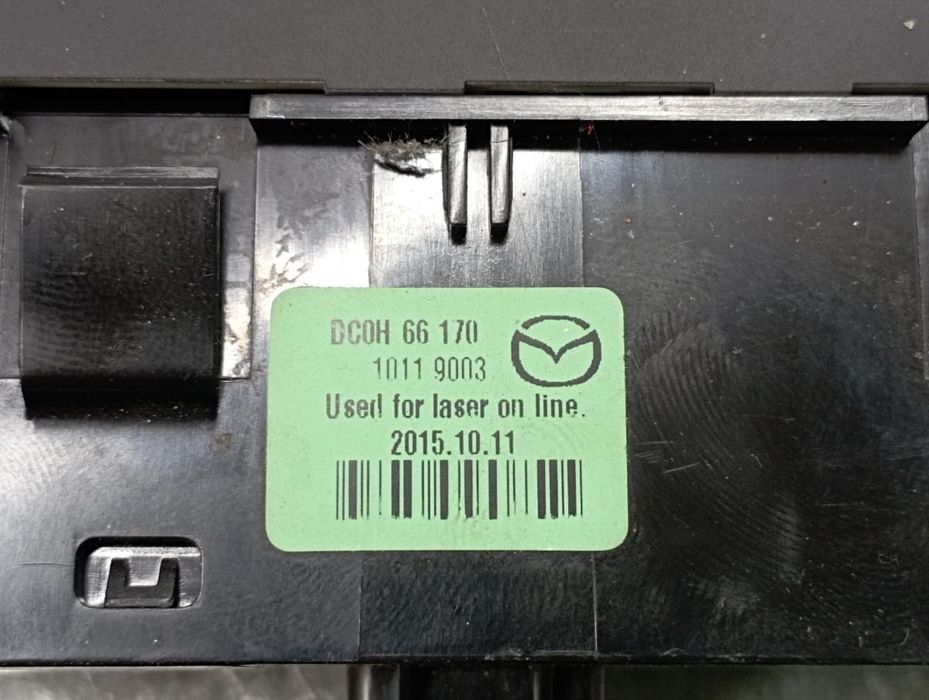 Comando / botão / interruptor multifunções MAZDA CX-3 (DK)