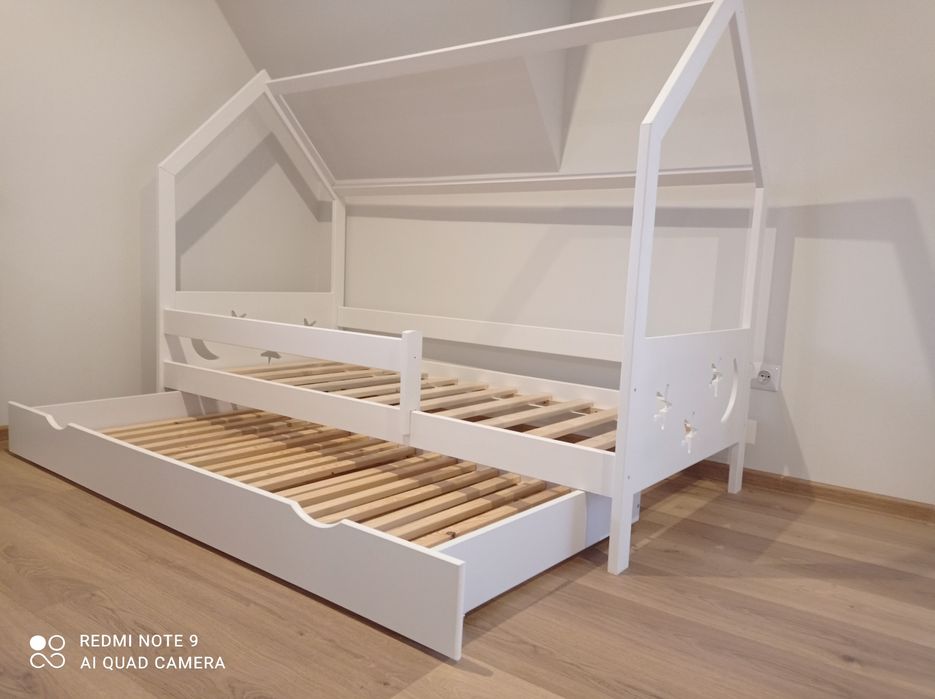 Łóżko domek z szufladą na pościel alb na materac