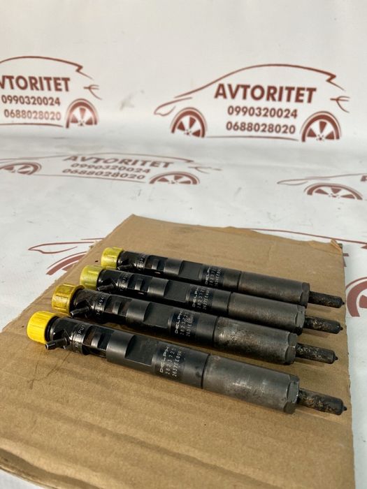 форсунка форсунки 1.5dci K9K renault dacia nissan delphi siemens бош