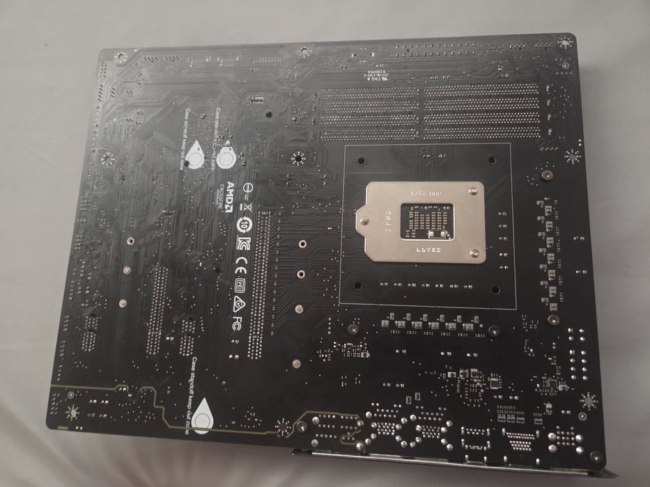 Sprzedam płytę główną Msi Z490 TOMAHAWK (Stan nieznany)