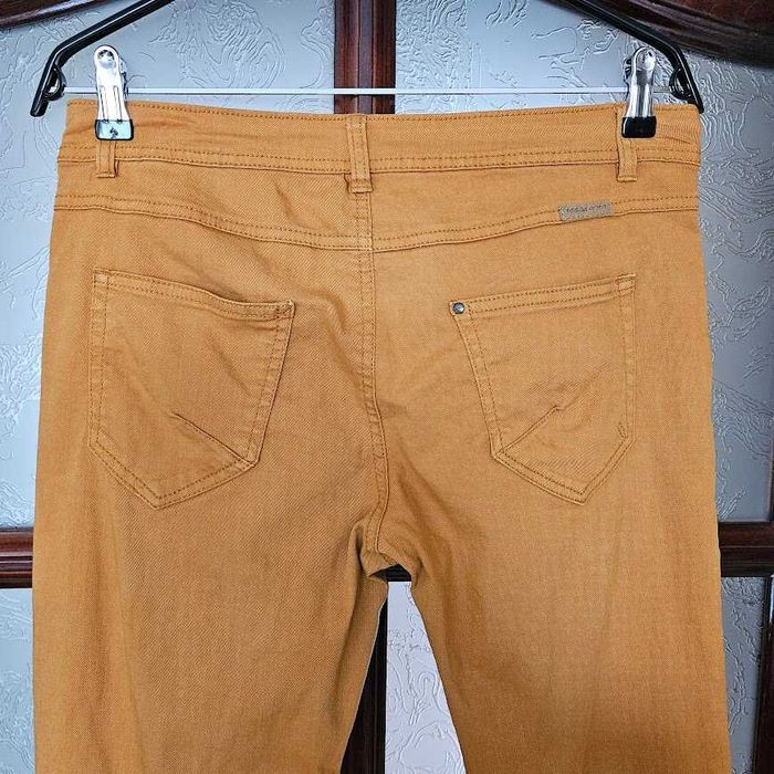 spodnie damskie jeansy miodowo-musztardowe Yessica