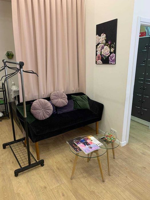 Декоративный диван