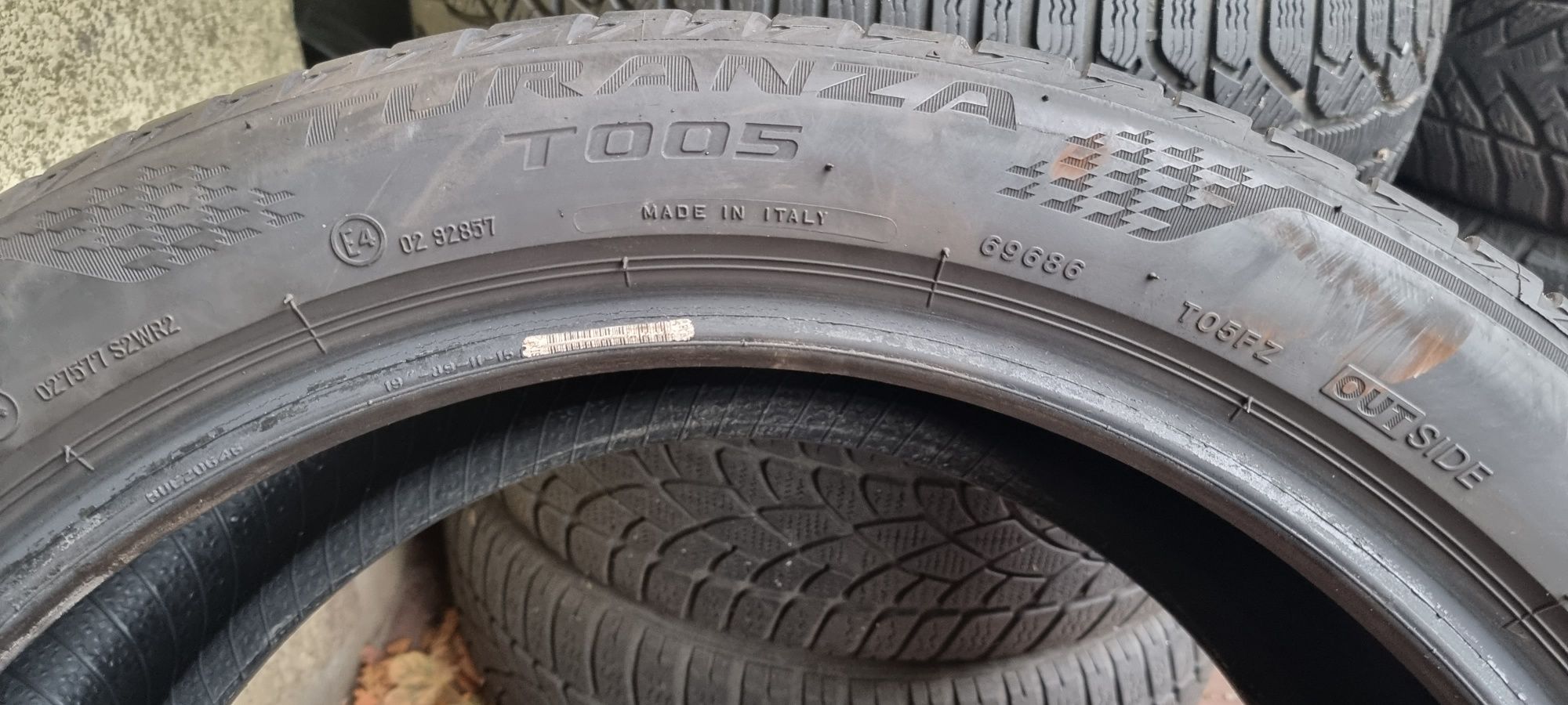 245/45r19 Bridgestone 2sztuki