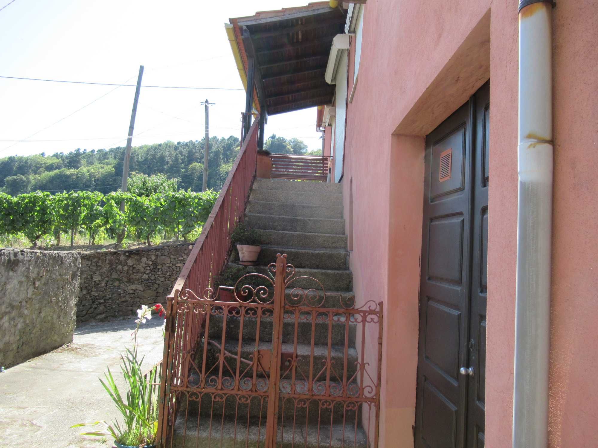 Casa em Loureiro - Peso da Régua
