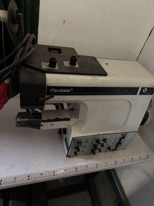 Maquina de orlar microfolder