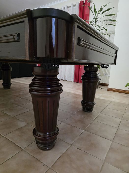 Mesa de Bilhar Clássica com Tacos e Bolas – Bom Preço!