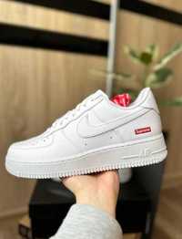 Nike Air Force 1 x Supreme   38