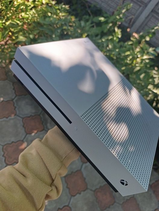 Xbox one S 1000gb