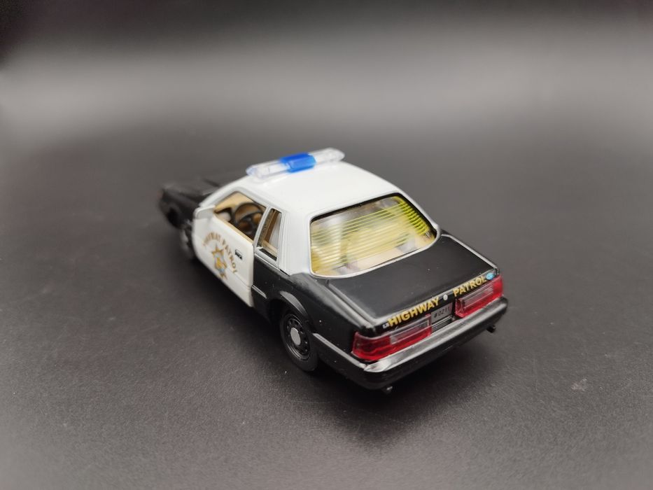 1:43 AmerCom 1985 Ford Mustang California Highway Patrol USA model