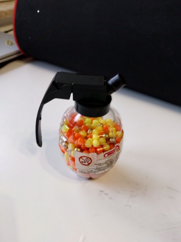 Kuleczki plastikowe