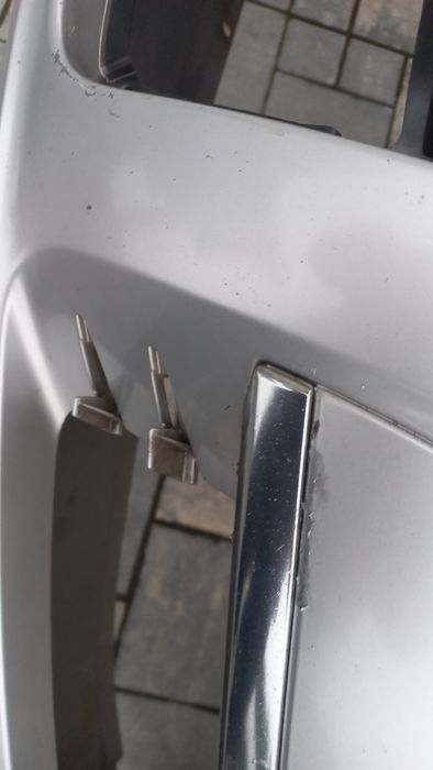 Audi a6 c6 04-08 zderzak przód przedni srebrny ly7w