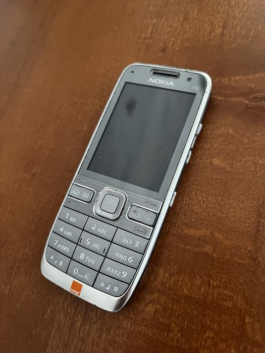 Nokia E52 z Orange