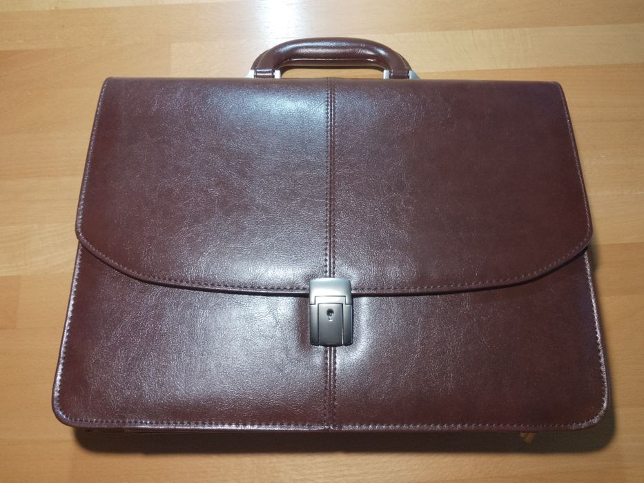 Skórzana aktówka, teczka na dokumenty SOLOME
