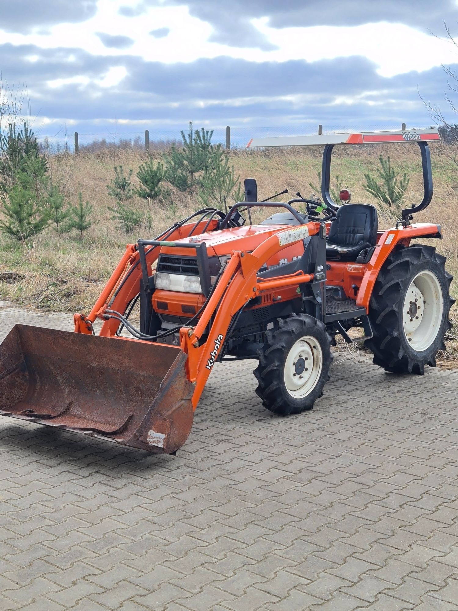 Traktor Japoński 4x4 KUBOTA GL-25 + TUR * GLOBAL *