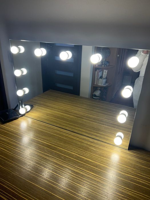 Lustro do makijażu SOLED 11 żarówek