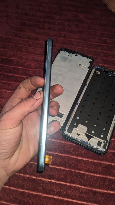 Телефони на розбор