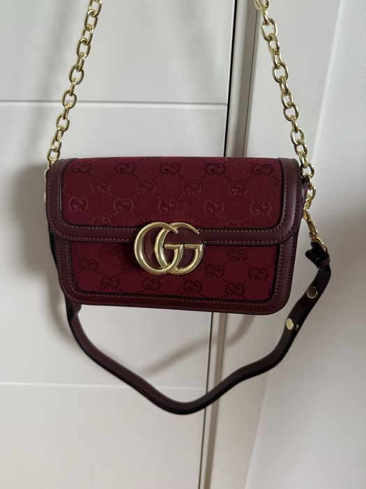 Sprzedam torebke Gucci - kolor sezonu bordowy