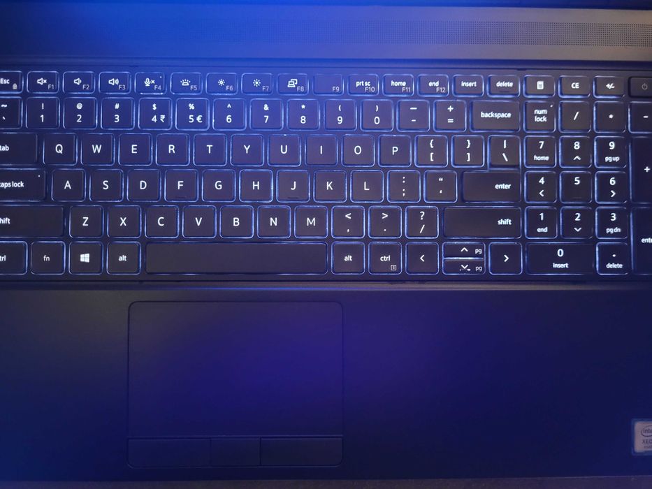 15"6 FHD Laptop Dell Precision 7550 Xenon / 32GB/ 1TB /NVidia Gwar./FV