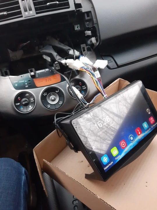 Toyota rav4 2006-2011 автомагнитола на android,под камеру заднего вида