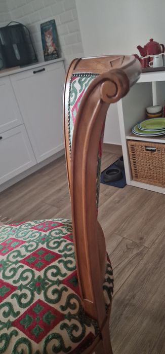 4 cadeiras com classe e requinte