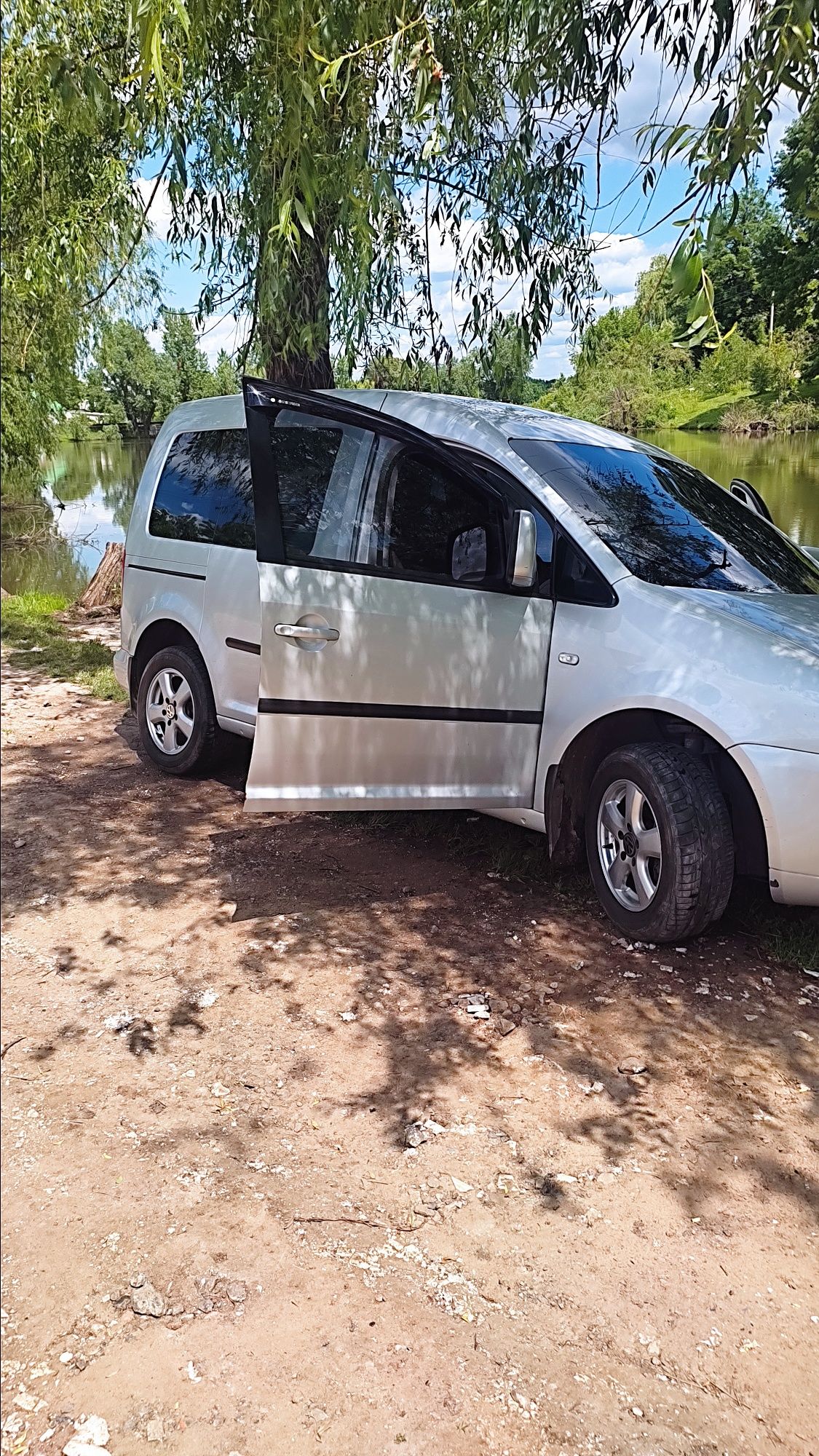 Продам Volkswagen Caddy 1.9 tdi