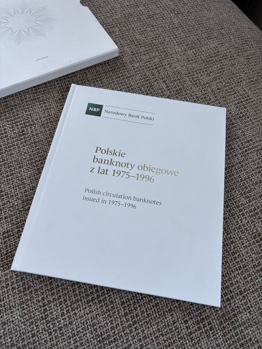 Album kolekcjonerski NBP  Polskie banknoty obiegowe z lat 1975–1996