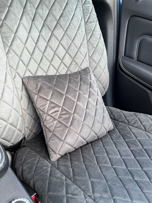 Чехлы в авто, шкіряні чорні. Накидки універсальні, автонакидки в салон