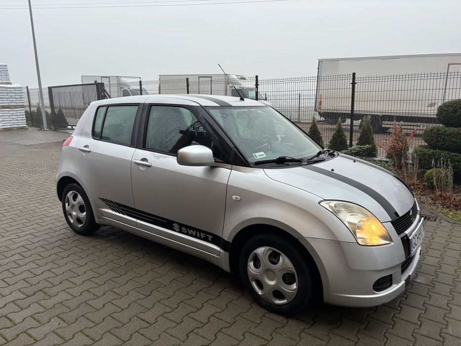 Suzuki Swift Suzuki Swift 1.3 Benzyna 2006 | 5 Drzwi | Dwa Komplety Kół (Zima/Lato)