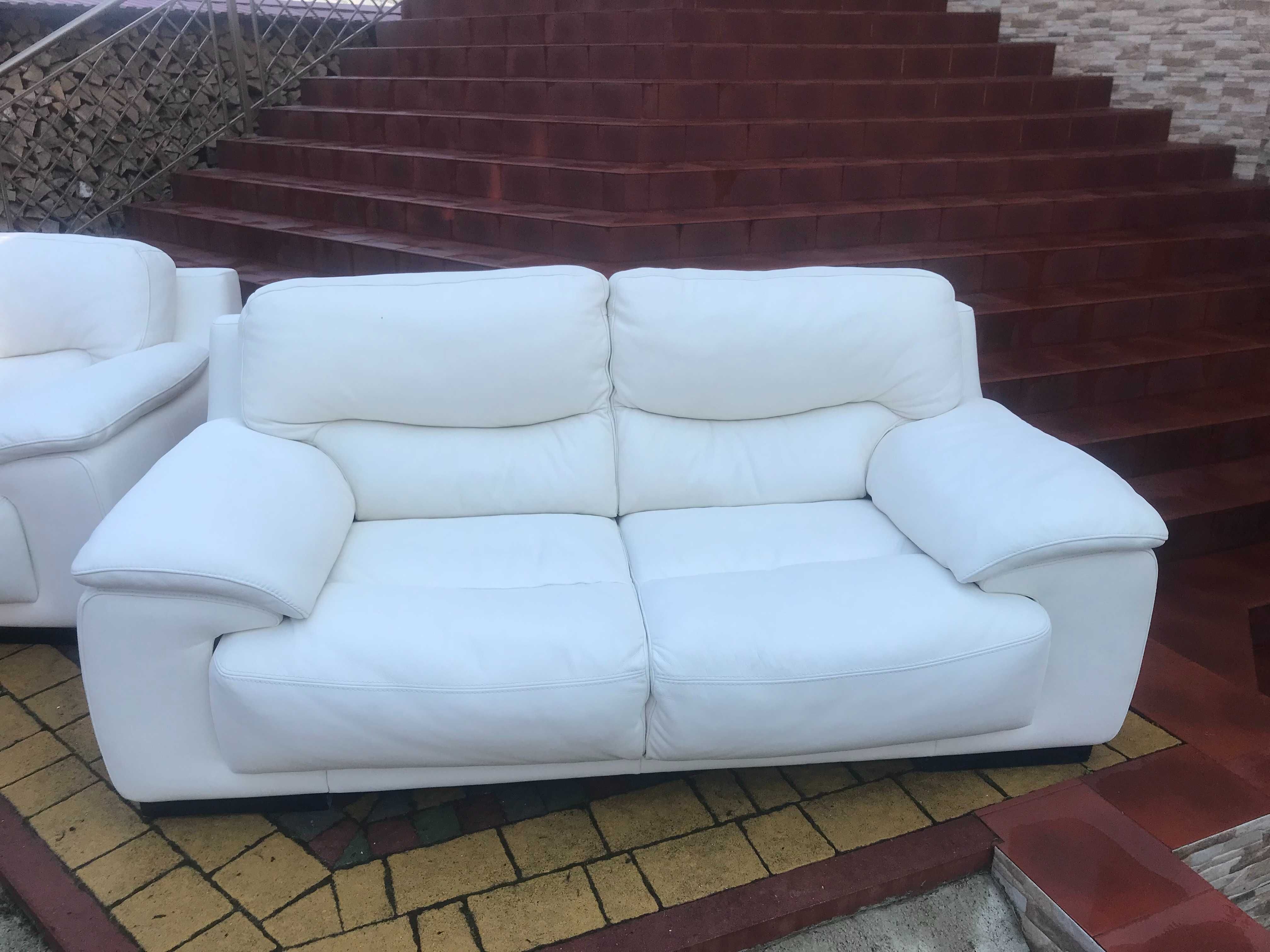 Шкіряний диван ( колір слонова кістка)
