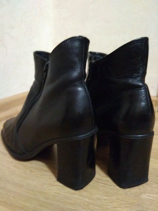 Кожаные демисезонные женские ботинки, черевики жіночі, розмір 38