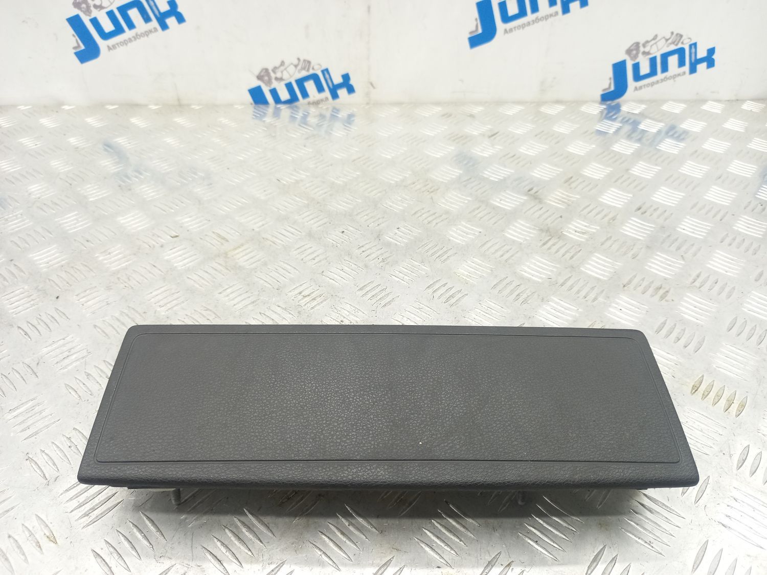 Подушка безопасности для колен правая 8V0880842B4PK для Audi S3 8V 201