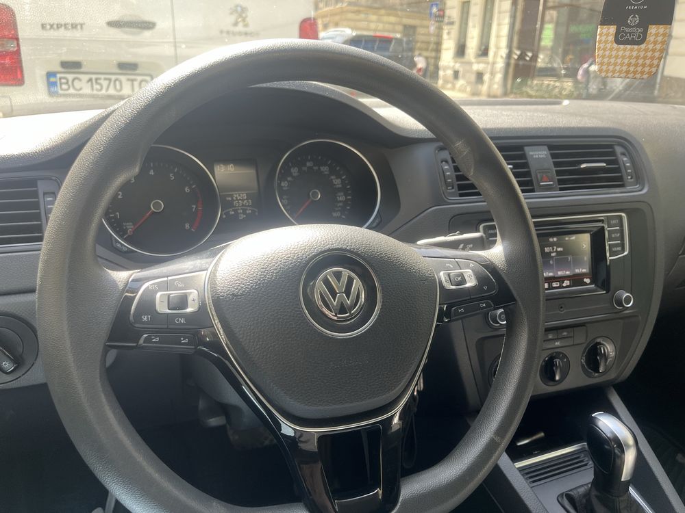 Volkswagen JETTA 2016