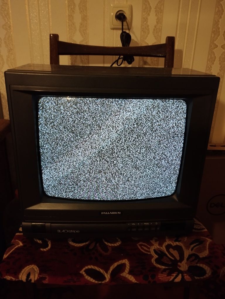 Телевизор Palladium рабочий диагональ 35 см