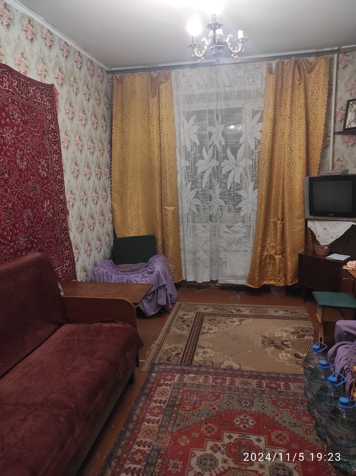 Продам 2к квартиру в центре 3 микрорайон