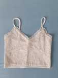 Biały crop top na ramiączka