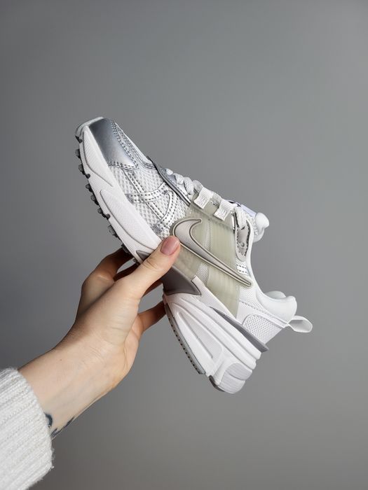 Жіночі кросівки Nike V2K Run | женские кроссовки Nike V2K Run