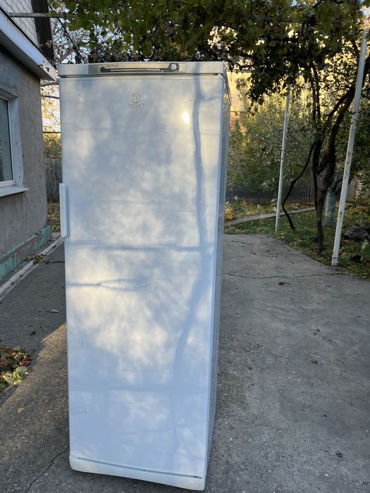 Морозильная камера Indesit No Frost