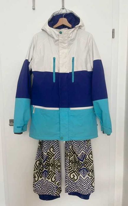 Snowboardowy Burton – zestaw składający się z kurtki i spodni