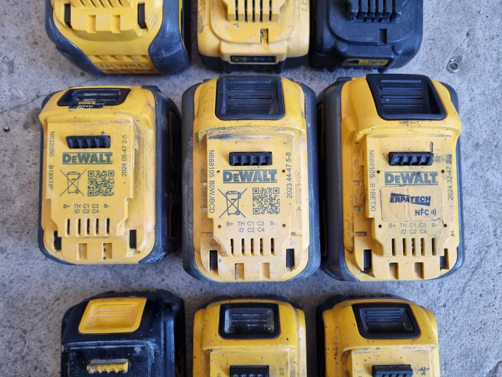 Батарея Dewalt 18V від 4 до 9 Ah