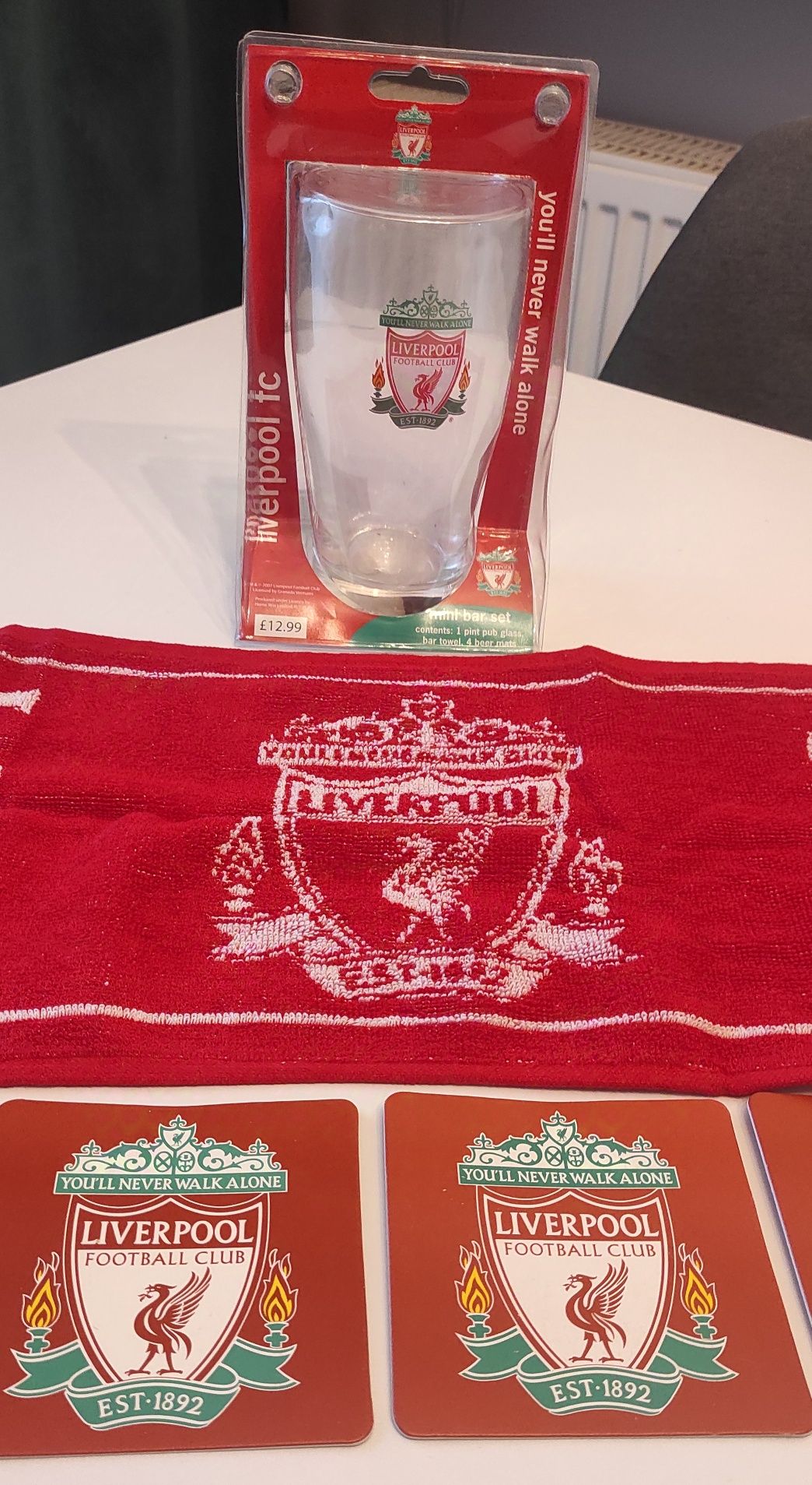 Kufel ręcznik zestaw barowy kibica Liverpool FC 6 elem. (F10)