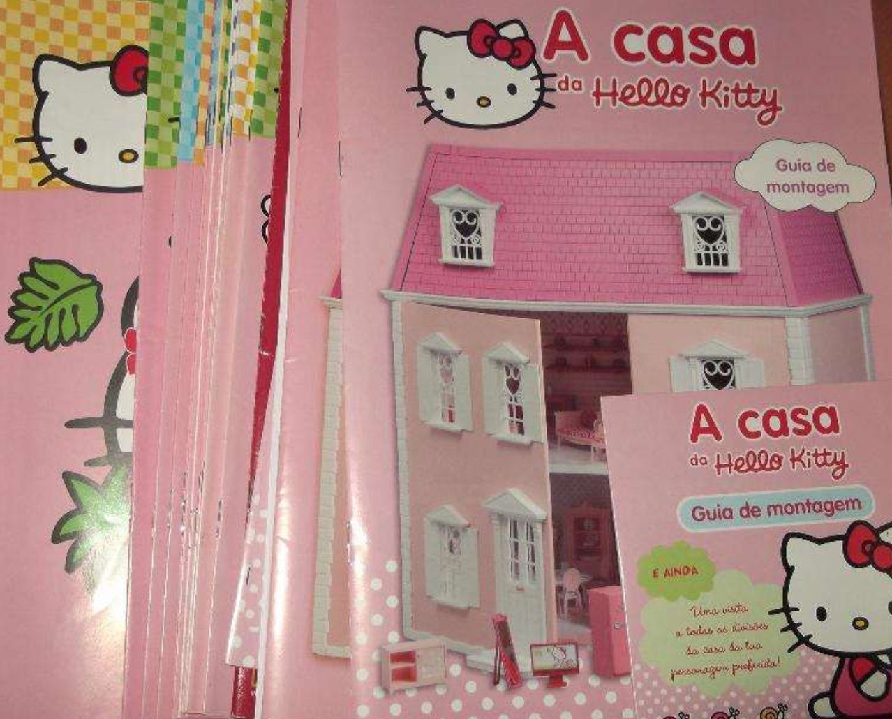 Casa de brincar Hello Kitty com móveis à escala