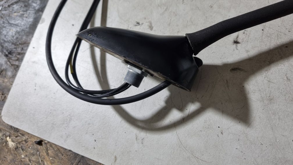 Antena gps nawigacji radia ze spryskiwaczem opel vectra c gts hatchbac